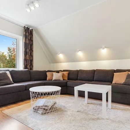 Apartamento Merimetsa Holiday Tallin